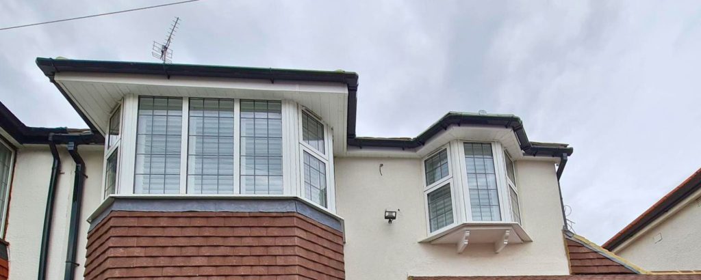 features of a bay window